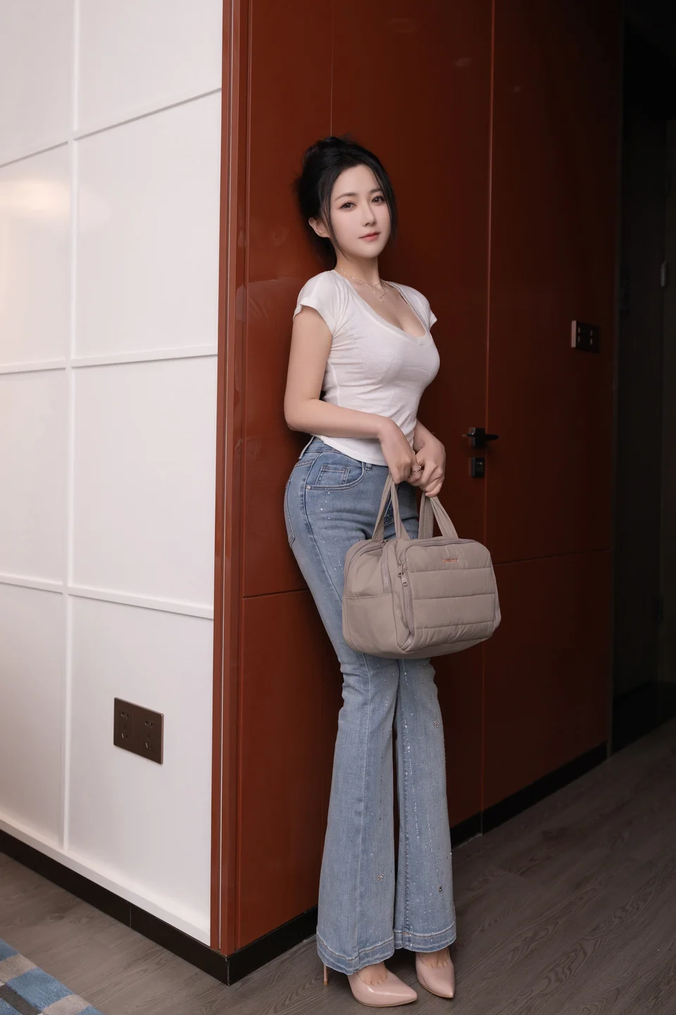 鱼子酱Fish - 借宿 [120P-923MB] tg@simisebaisi 【丝足阁】044.webp